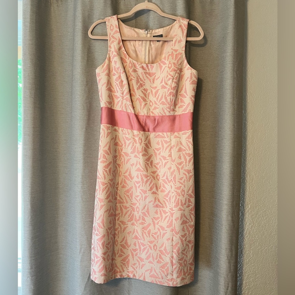 Ann Taylor Elegant peachy Pink Patterned Dress